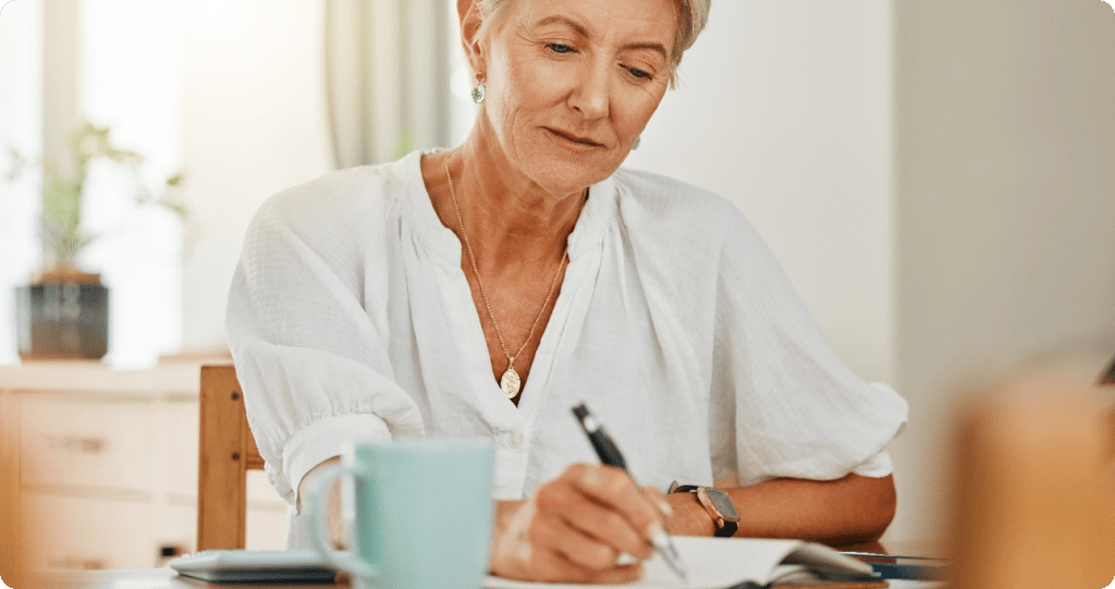 The Complete Guide to Writing Short Stories, Woman with pen